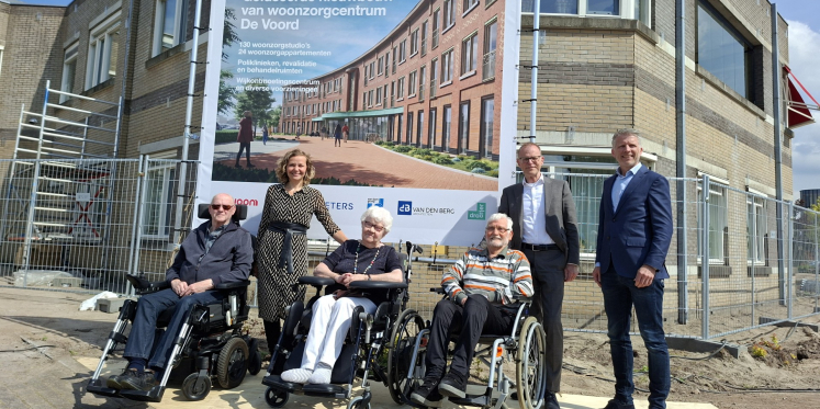 Foto: Feestelijke start bouw nieuwbouw De Voord in Elburg