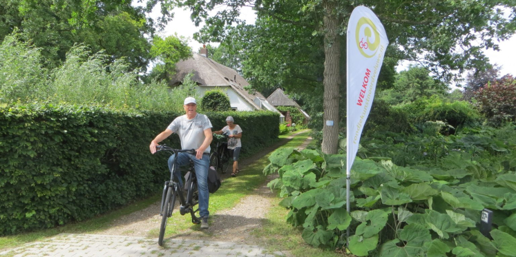 Foto: Fietsend langs kunst: Rondje Kunst Noord-Veluwe 2026 brengt creativiteit tot leven
