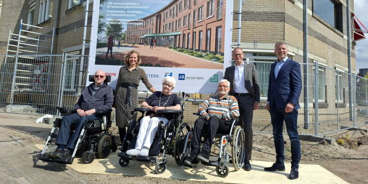 Foto: Verbouwing woonzorgcentrum De Voord officieel gestart