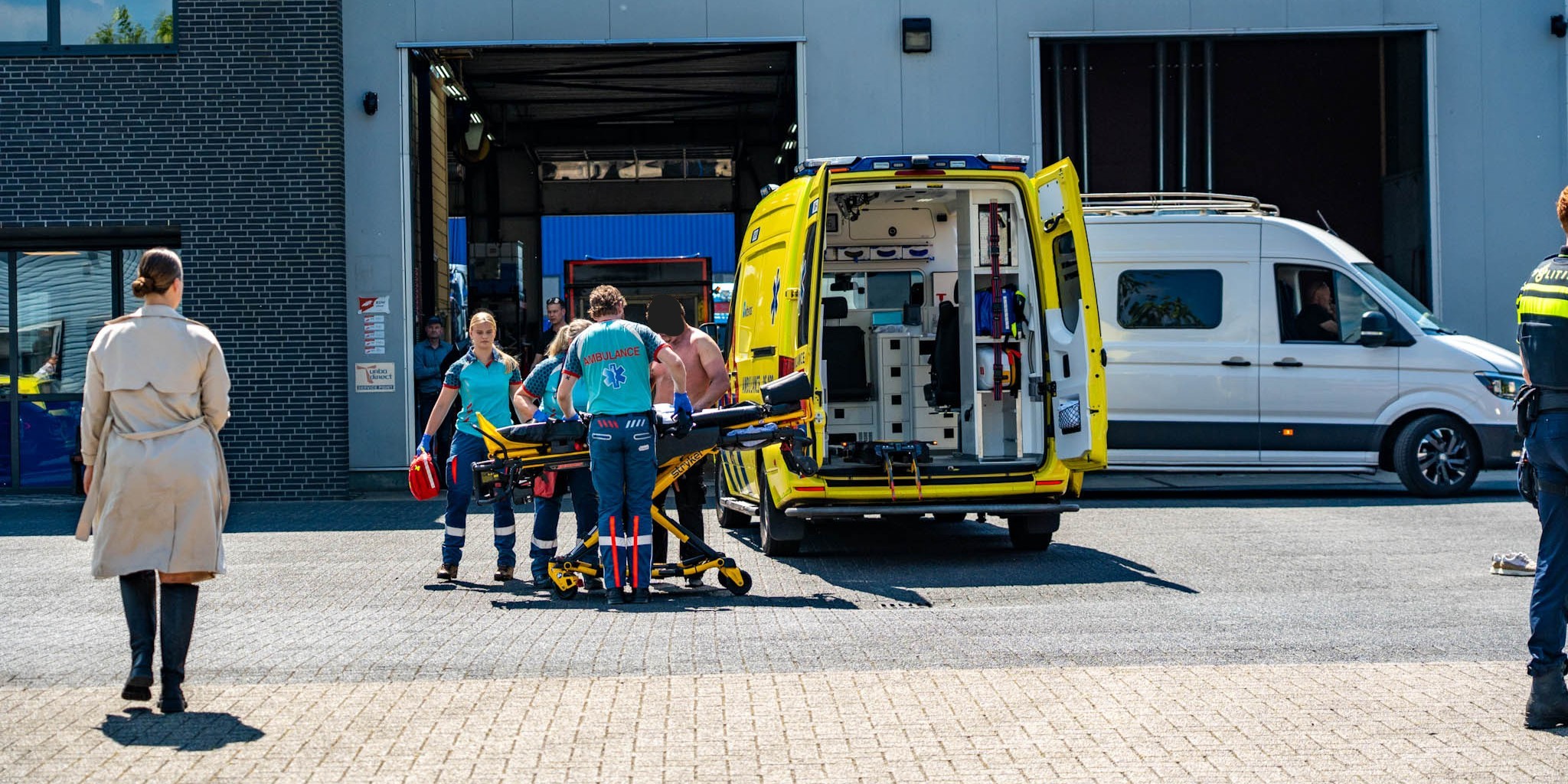 Foto: Meerdere gewonden na explosie bij bedrijf in Harderwijk