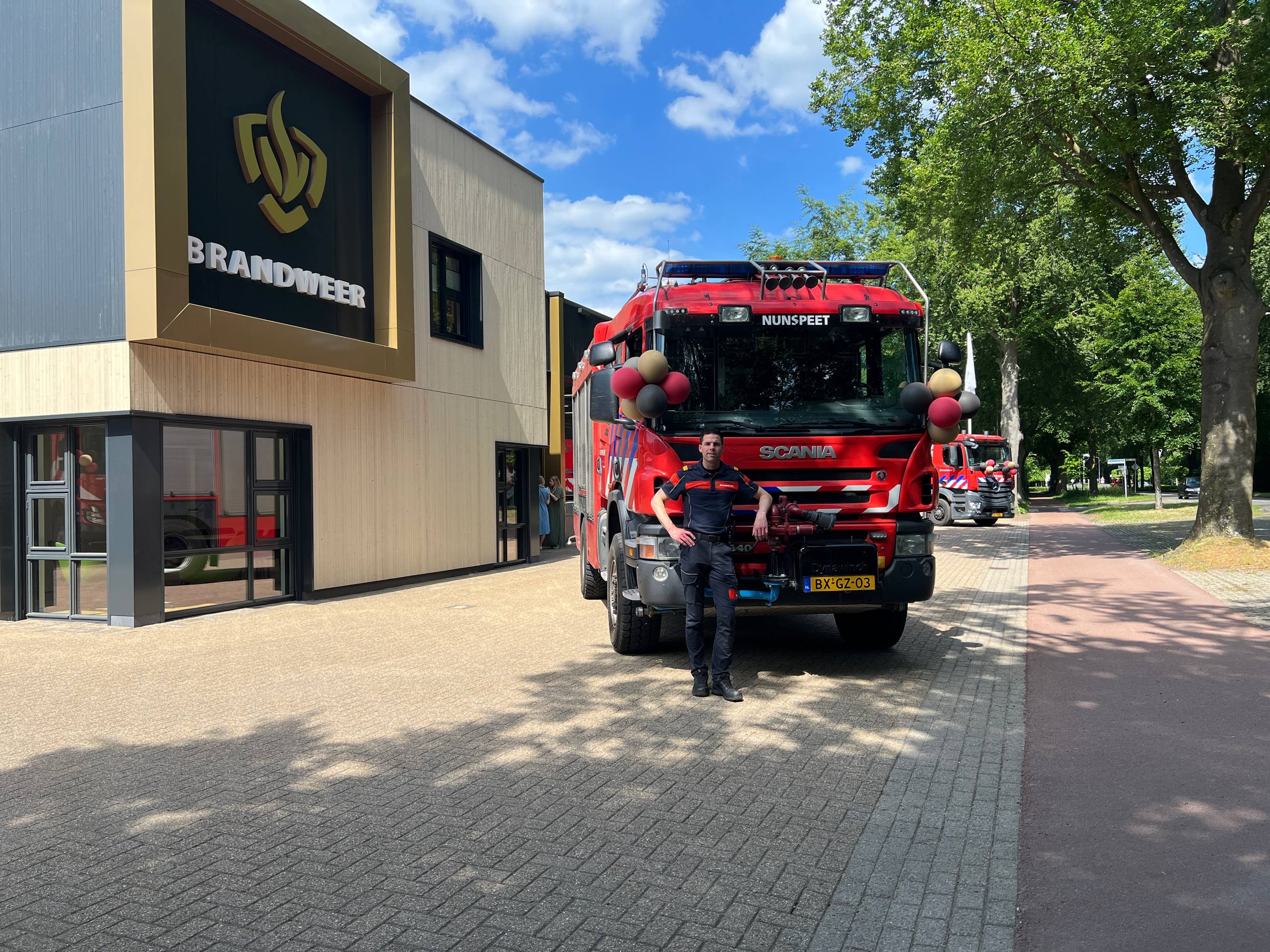 Brandweerman William blij met vernieuwde kazerne in Nunspeet: 'Alles was gewoon oud'