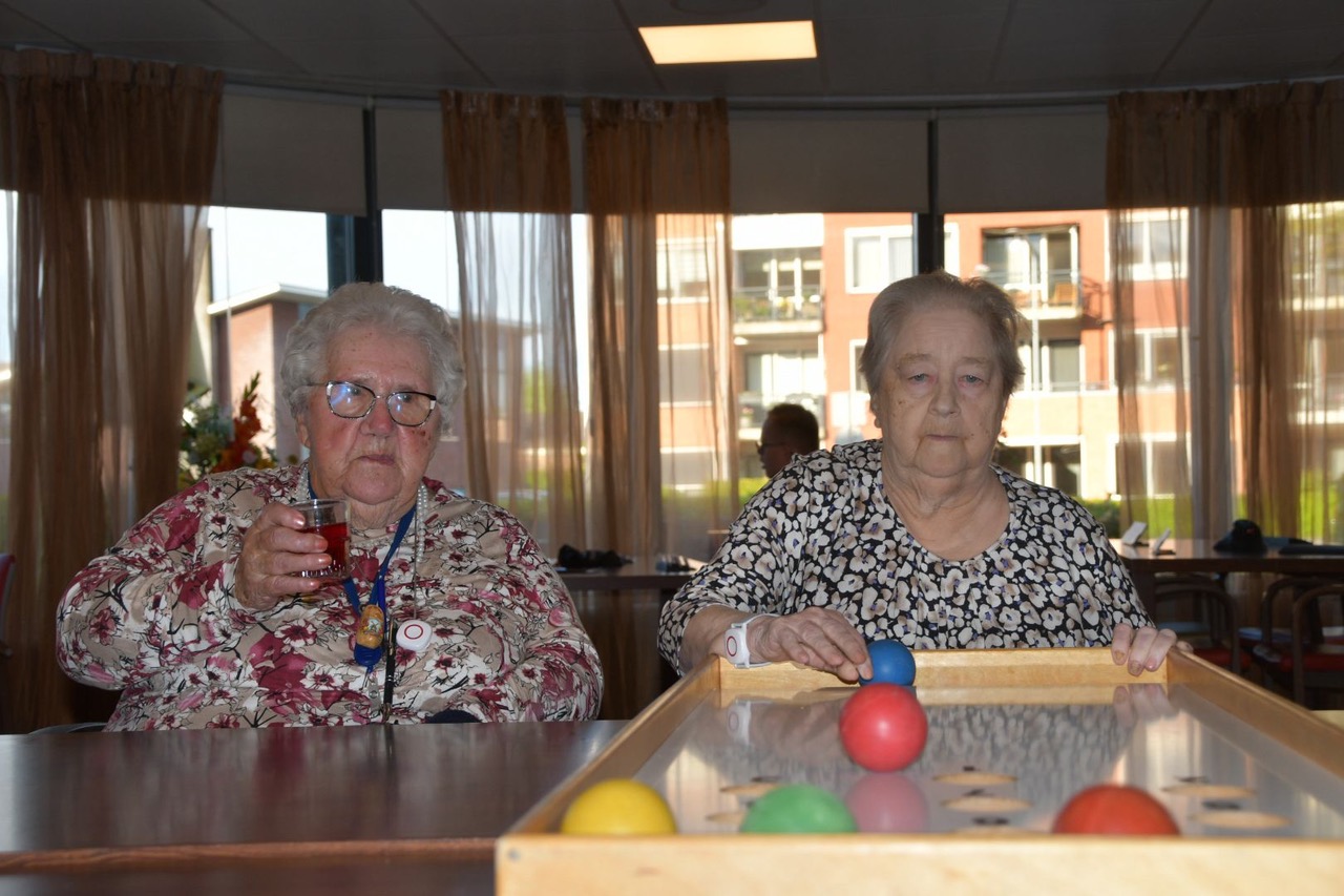 Foto: Tanja (28) is buurtverbinder in Voorthuizen: ‘We bouwen samen een band op'