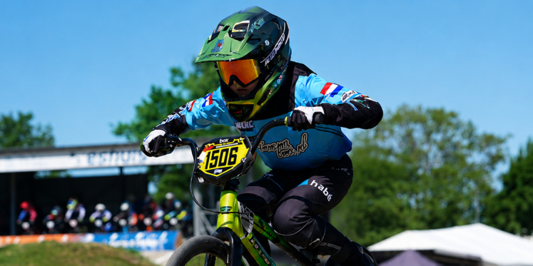 Foto: Desley van Boven behaalt 4e plaats op NK BMX NFF in Dedemsvaart