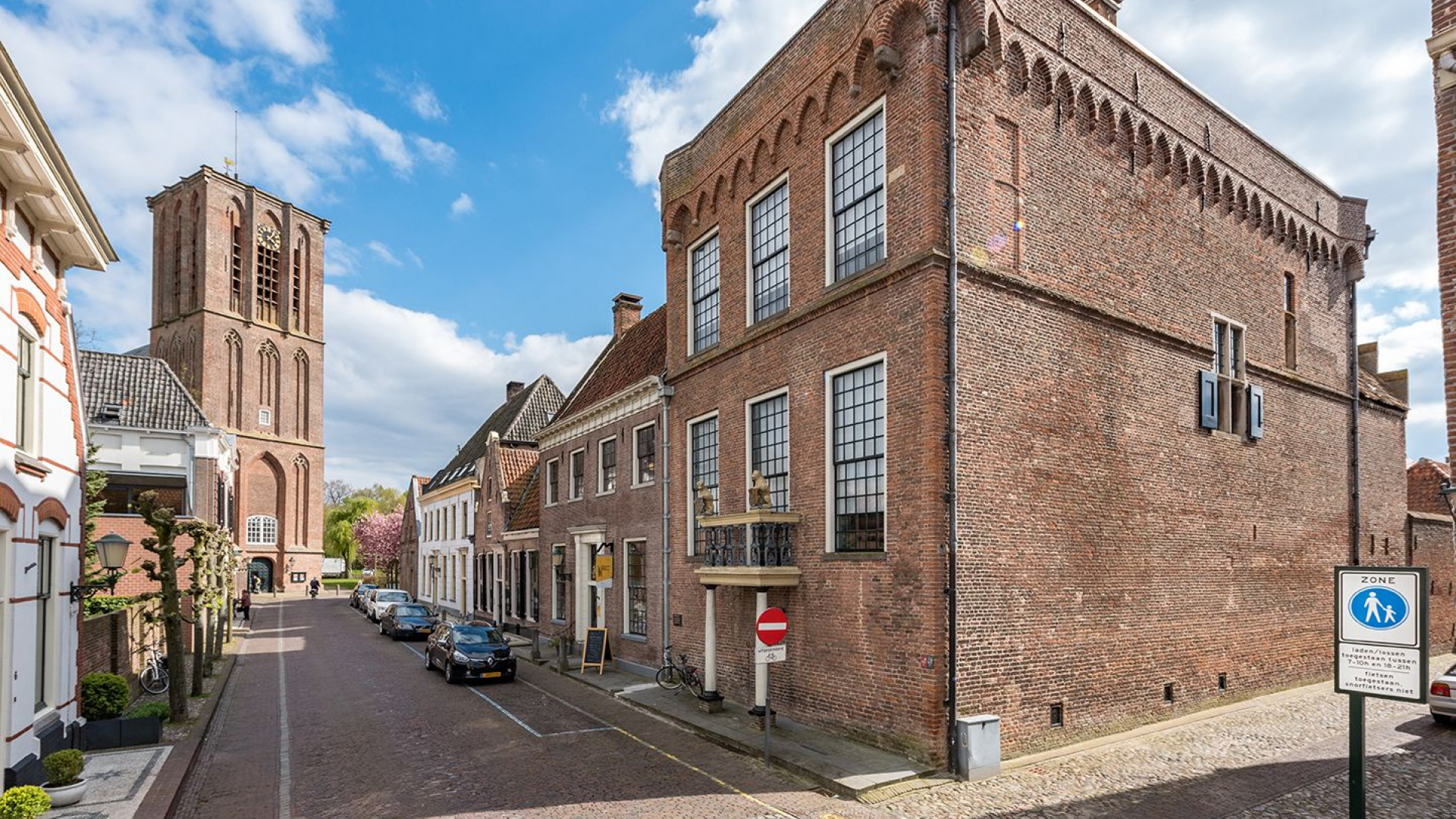 Foto: Depotverkoop en gratis orgelconcert in Elburg