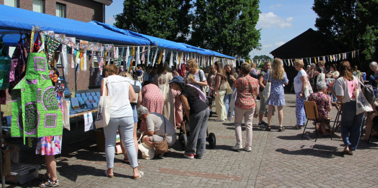 Foto: Interkerkelijke Vrouwendag in Oldebroek trekt meer dan 300 vrouwen