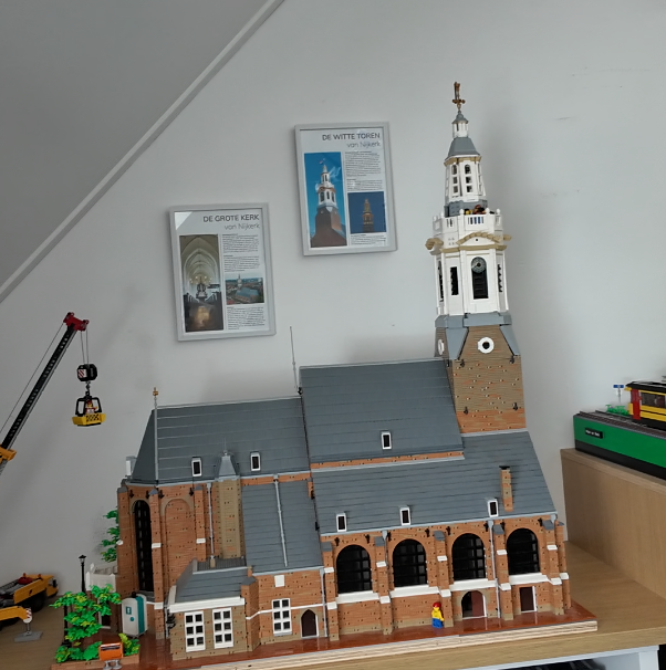 Foto: Van Jurassic Park tot de toren van Nijkerk: William bouwt complete werelden van Lego op zijn zolder