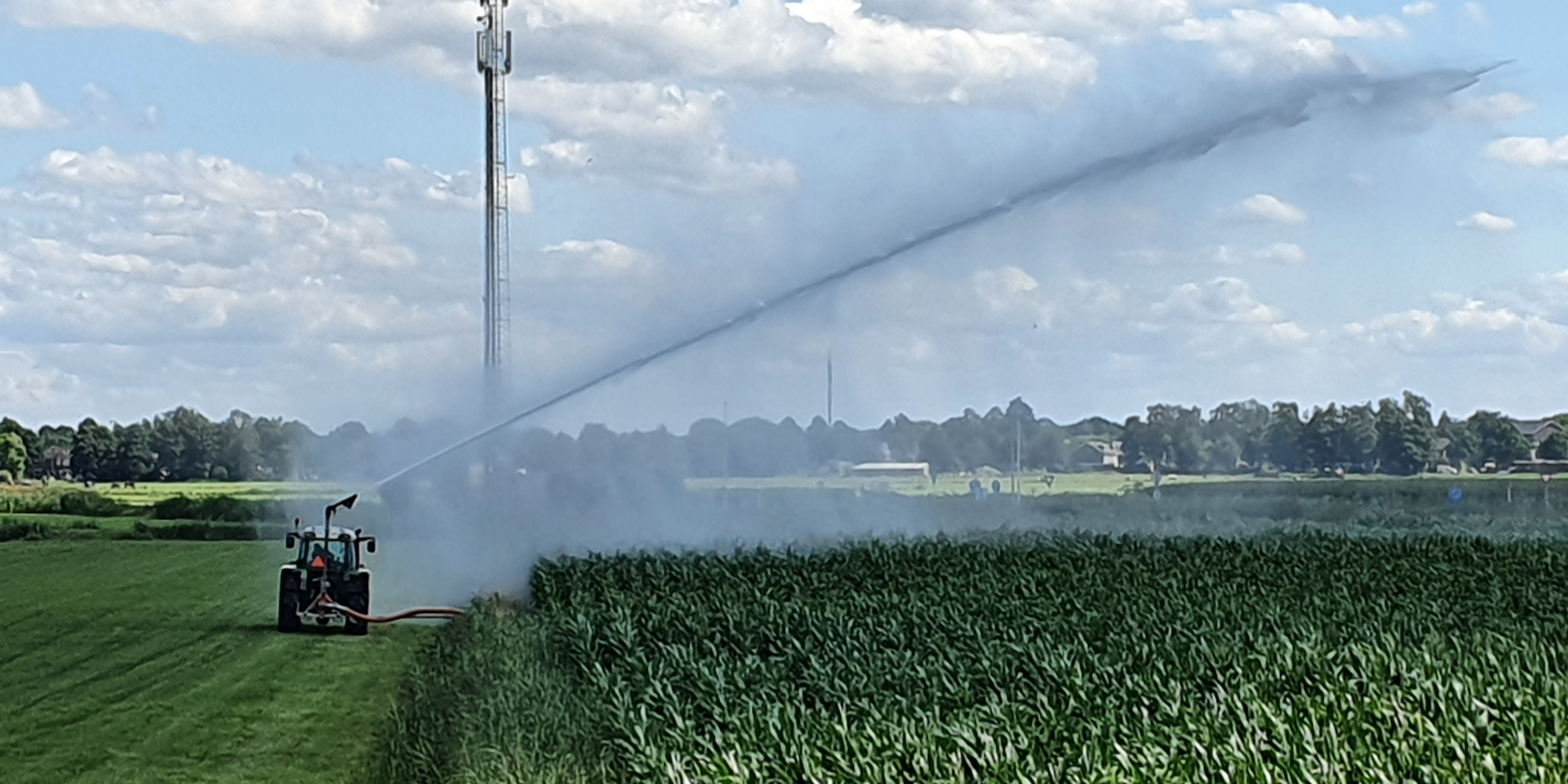 Foto: Zelfs de sloten krijgen dorst: waterschap draait de kraan dicht