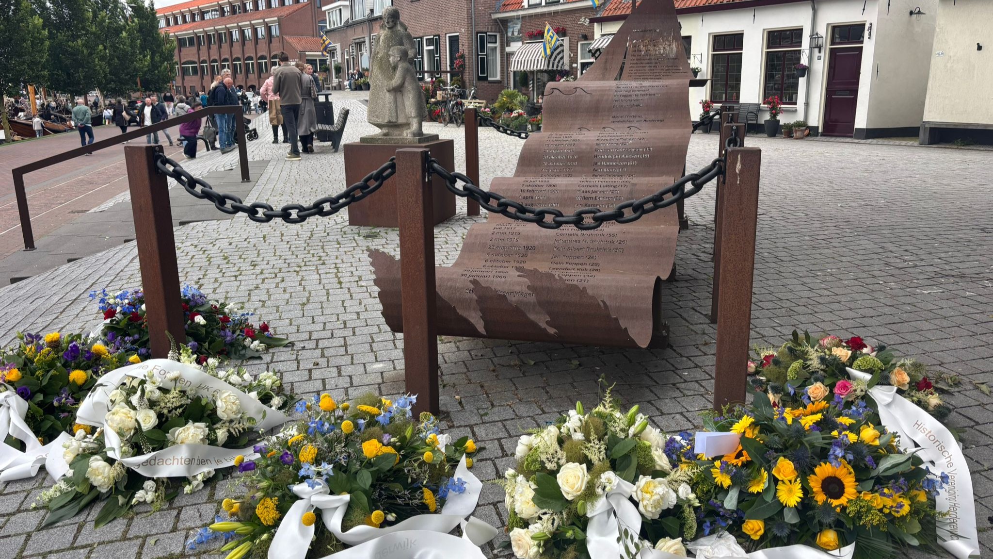 Foto: Ondanks het weer volop sfeer tijdens de Aaltjesdagen