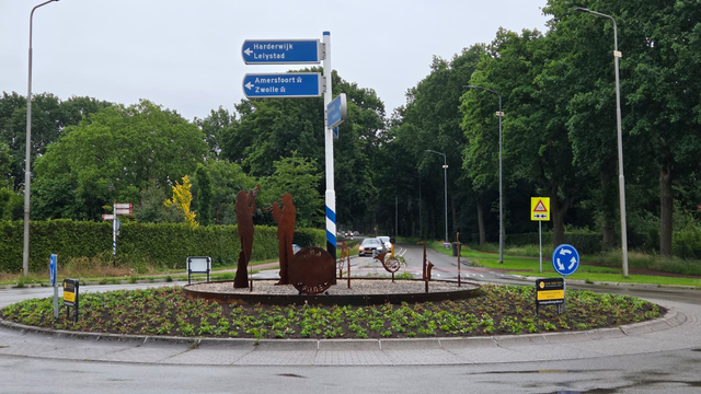 Foto: Hierden krijgt opvallend eerbetoon aan muzikale trots van het dorp