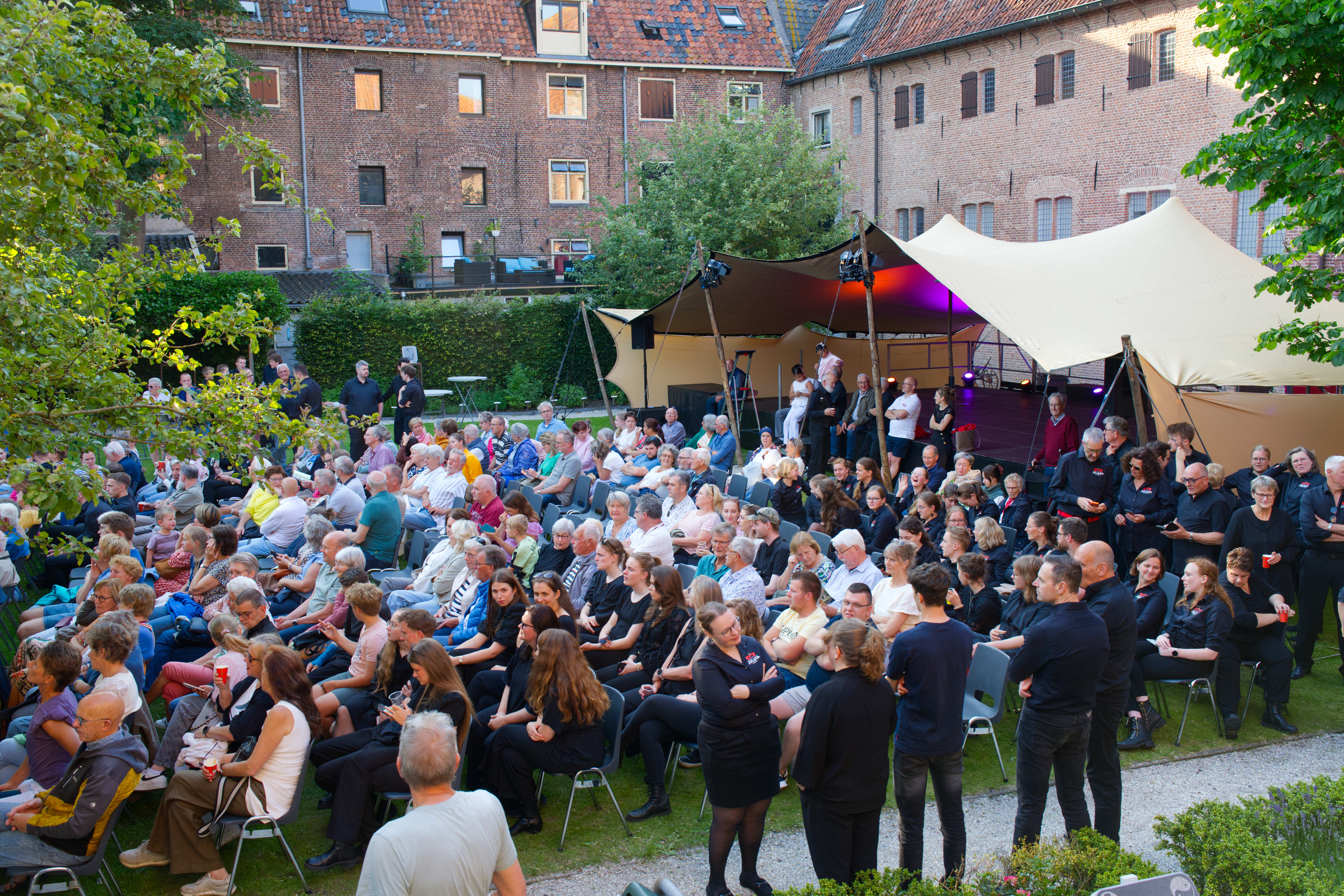 Foto: Festivalweek: Klanken uit de Kloostertuin officieel begonnen