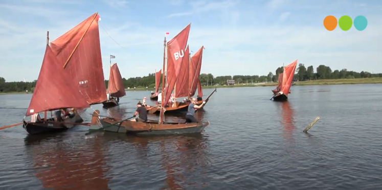 Foto: Dag van het Noorden brengt zeilen, palingroken en historie samen