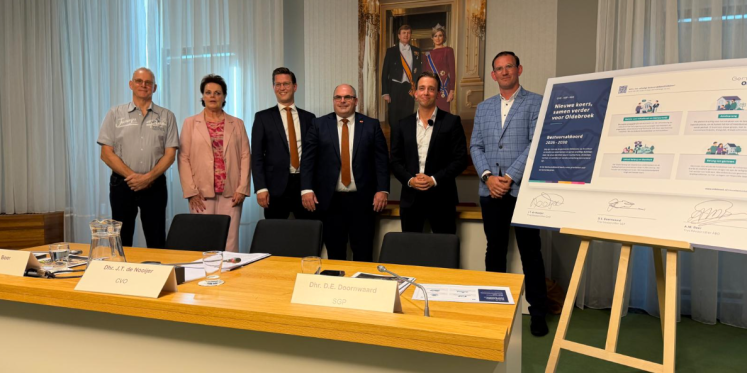 Foto: SGP Oldebroek: Presentatie coalitieakkoord