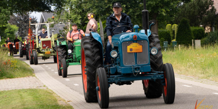 Foto: 16de Oldtimer trekkerrit Doornspijk