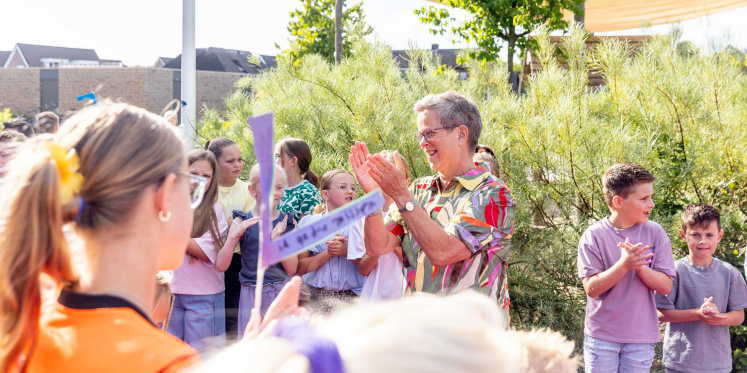 Foto: Juf Thilde van der Wal met pensioen na 32 jaar op De Bron