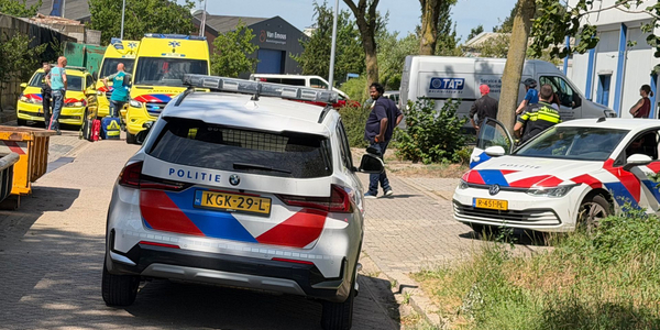 Foto: Grote inzet van hulpdiensten na bedrijfsongeval in Putten