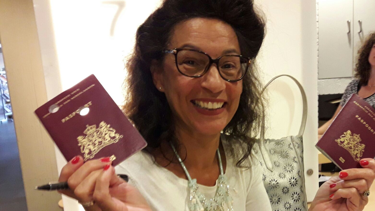 Foto: Veluwse Eleonore na kabinetsexcuses voor gedwongen afstand: 'Het is nog niet klaar'