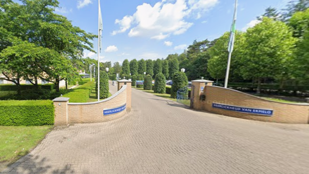 Foto: Ermelo wil noodopvang Hotel De Heerlickheijd uitbreiden naar honderd bewoners