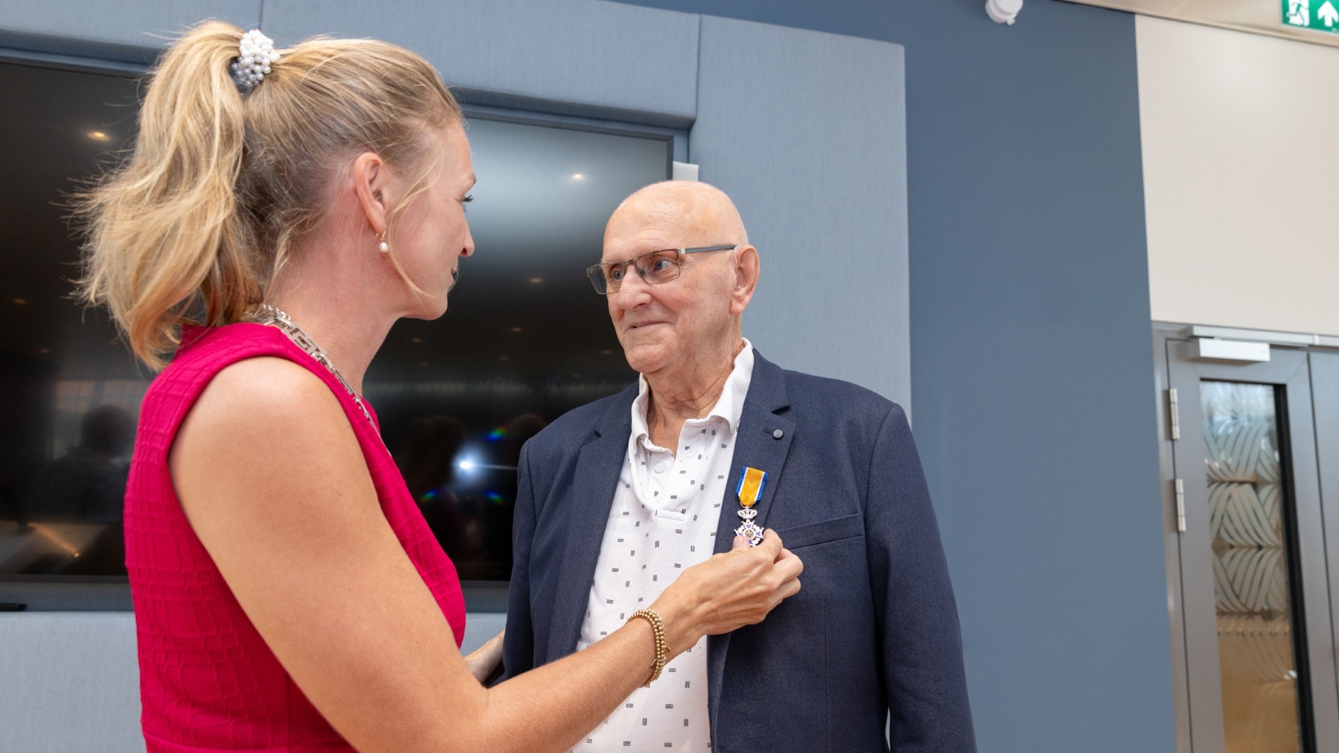Foto: Na tientallen jaren vrijwilligerswerk krijgt Wim (82) een bijzondere verrassing