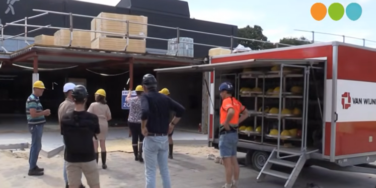 Foto: Gebruikers krijgen kijkje achter de schermen bij renovatie Kamphal Wezep