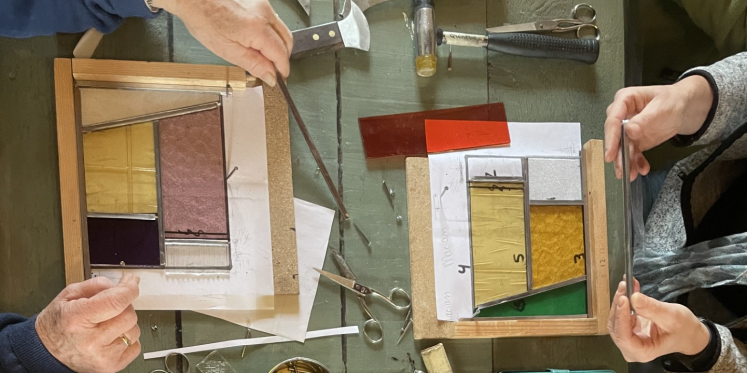 Foto: Workshops ‘glas in lood’ in 2026 in Dijkpoort Hattem