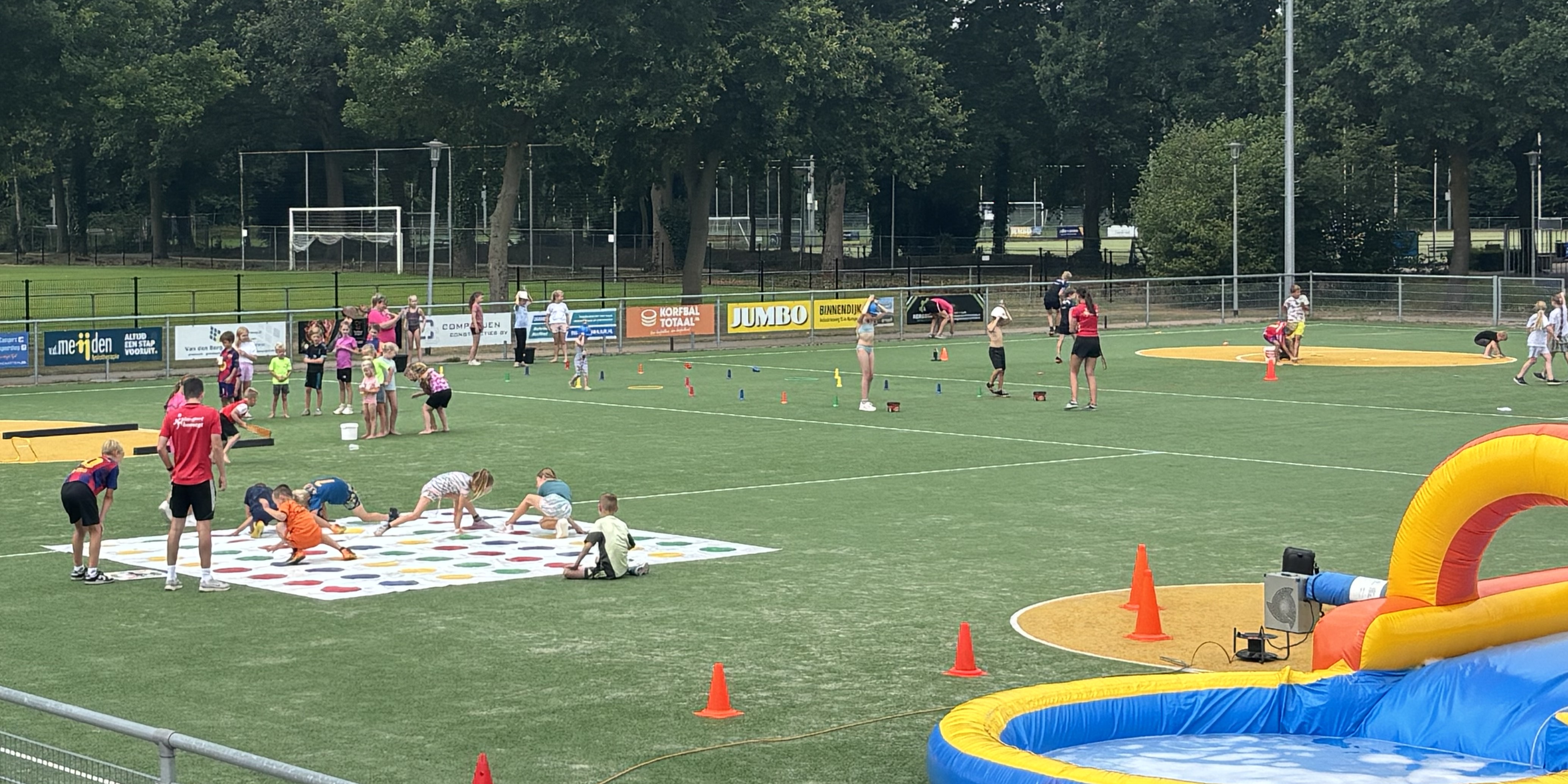 Foto: Spetterend Zomerbeweegfestijn brengt kinderen volop in beweging