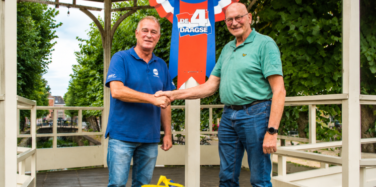 Foto: Feestelijke huldiging voor Vierdaagse- en langeafstandswandelaars