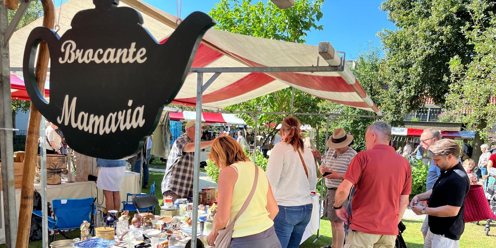 Foto: Idyllische Kloostertuin ‘de perfecte plek’ voor deze sfeervolle brocantemarkt