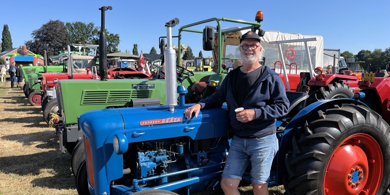 Foto: Nostalgie op wielen bij Oldtimershow Hulshorst
