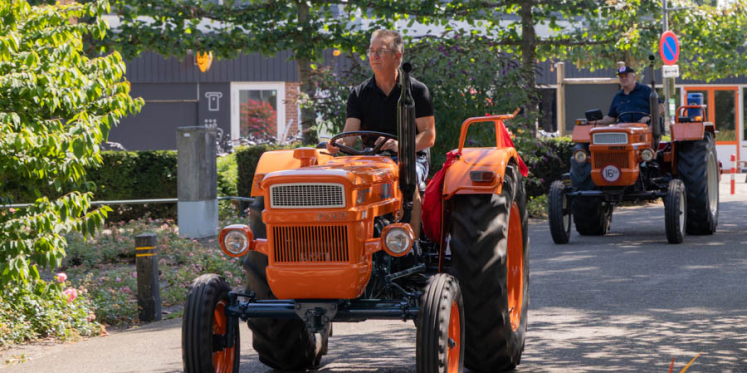 Foto: Oldtimershow mede door het mooie weer groot succes