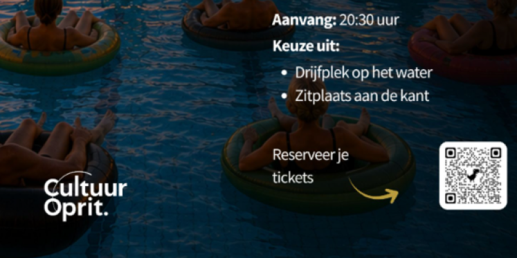 Foto: Klassieke klanken op het water tijdens ‘Klassiek drijven’ in zwembad De Hokseberg