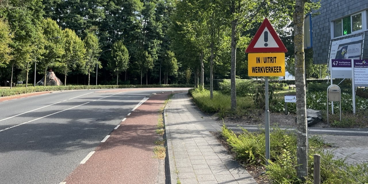 Foto: Industrieweg Nunspeet krijgt nieuw wegdek