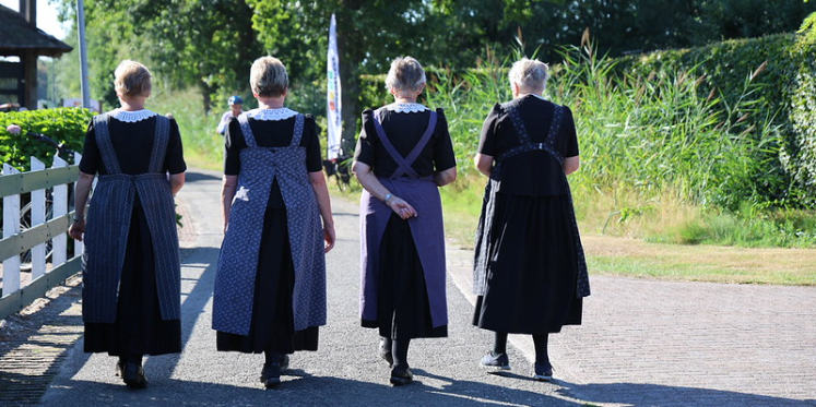 Foto: Oogstfeest brengt nostalgie en gezelligheid naar Boerderijmuseum