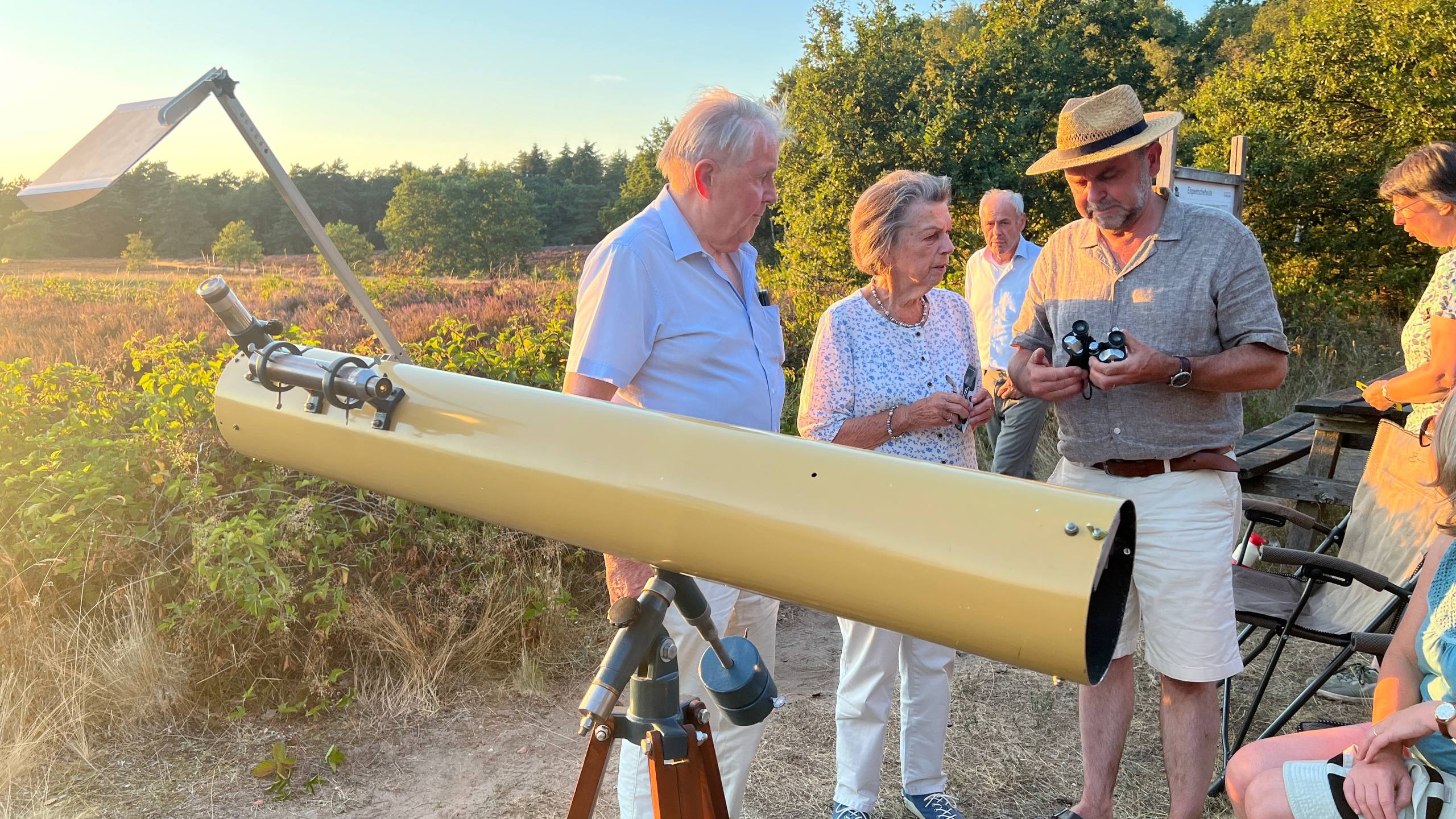 Foto: Telescoop van Ad trekt bekijks