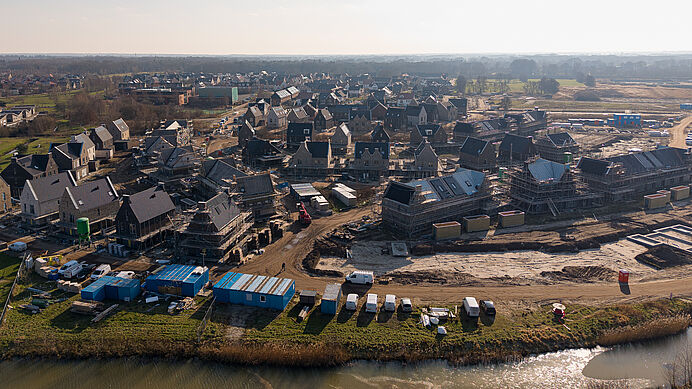 Foto: Wachten op stroom? Harderwijk probeert vertraging van woningbouw te voorkomen