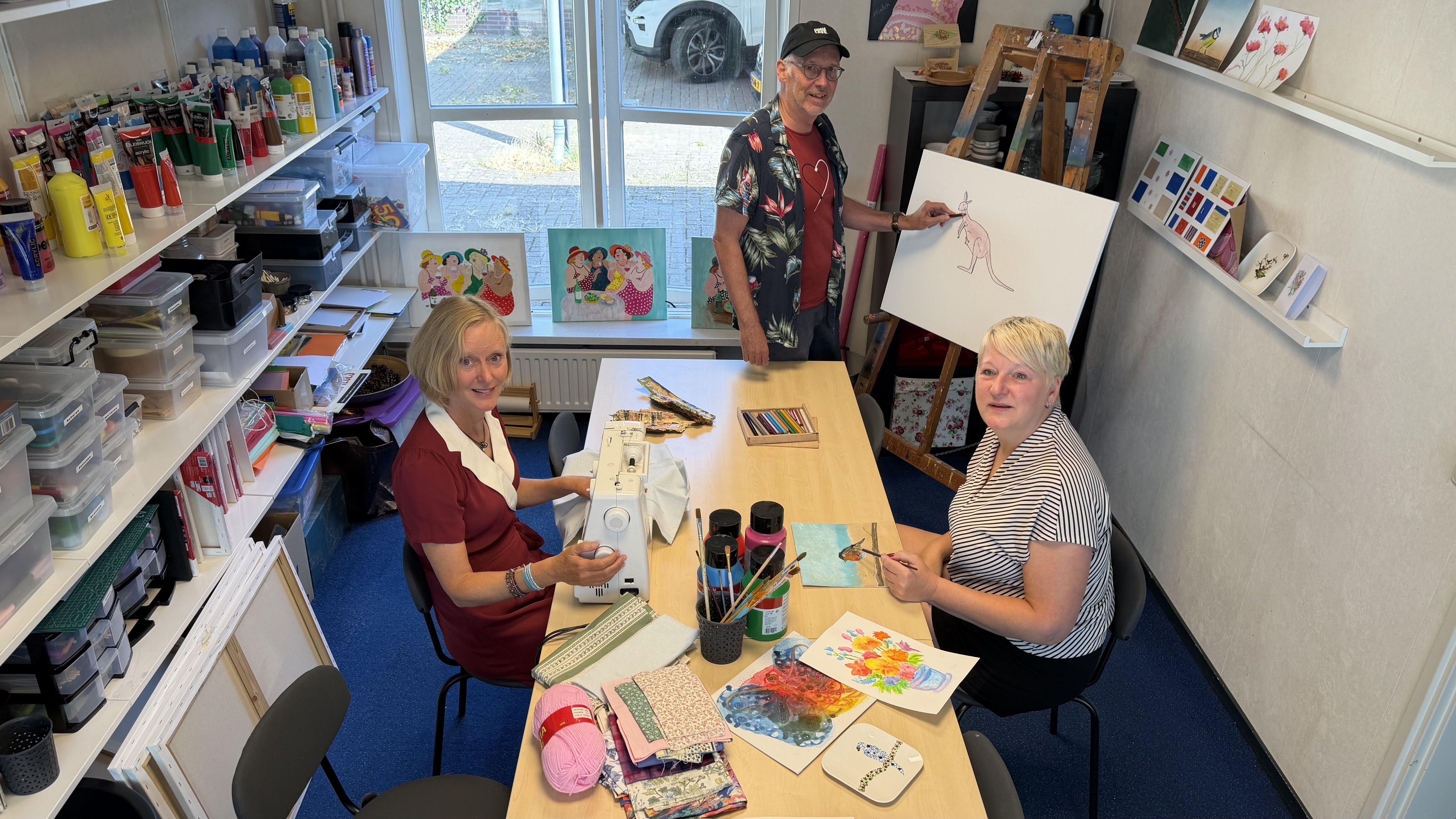 Foto: Door tekenen gaf Steefjan uit Putten de invloed van oorlog een plaats: ‘Creativiteit is een uiting van emotie en gevoelens’