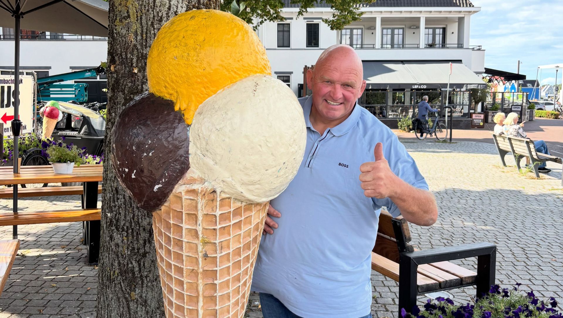 Foto: Twee jongens brengen Robs reuzenijs in folie terug: ‘Ik dacht dat het een grapje was’