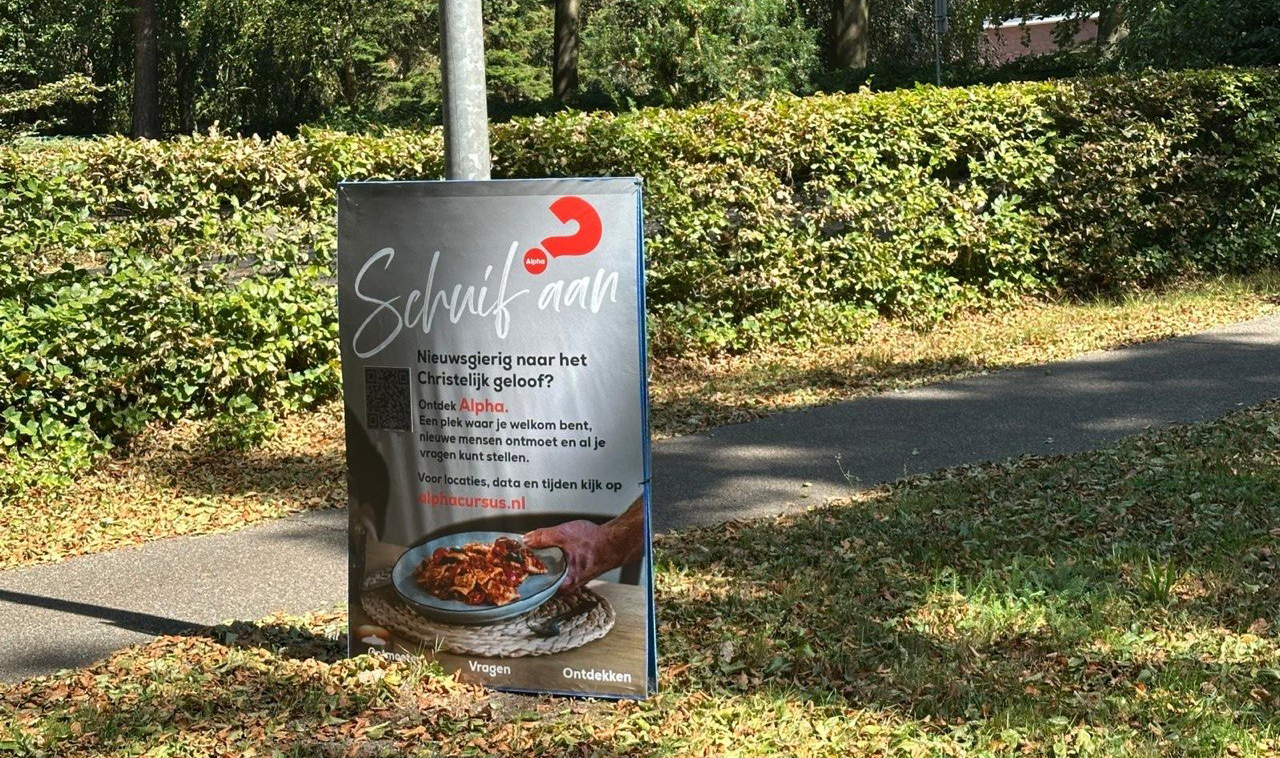 Foto: Maken sandwichborden in Nunspeet straks plaats voor digitale informatieborden?