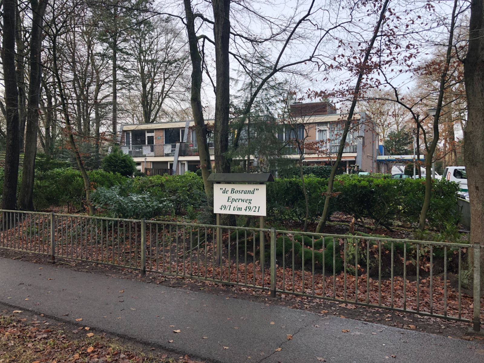 Foto: De Bosrand mag tot vier lagen hoog, bouwen bij begraafplaats uitgesloten