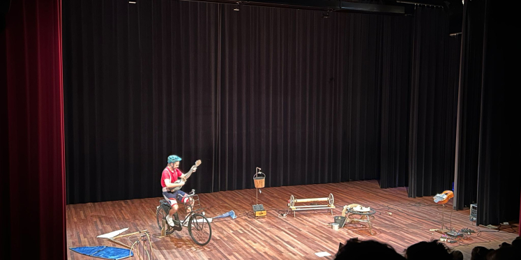 Foto: Vrijwilligers gezocht voor theatervoorstellingen tijdens de Kinderboekenweek