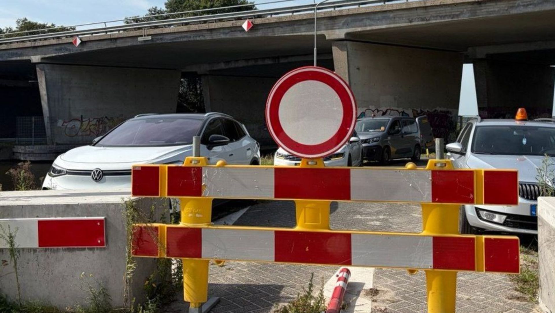 Foto: Hardenbergerbrug op A28 bij Nijkerk nog zeker 48 uur dicht