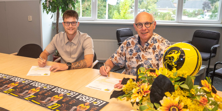 Foto: AIC Visser Groep Harderwijk nieuwe wedstrijdsponsor VSCO’61
