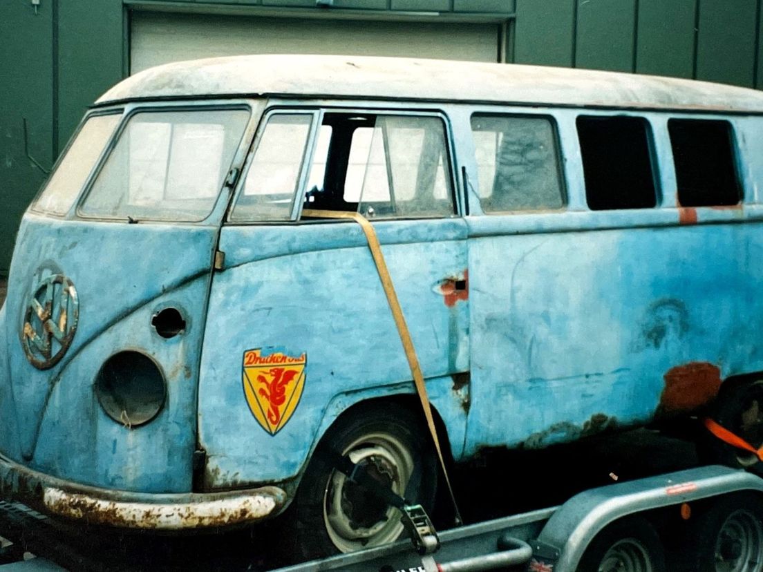 Foto: Waldo bezit de oudste geregistreerde VW-bus van Nederland