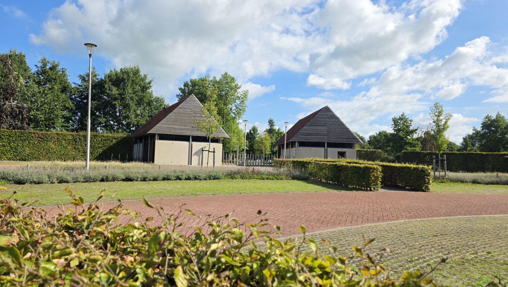 Foto: Elburg wil begraafplaats uitbreiden nu ruimte voor graven afneemt
