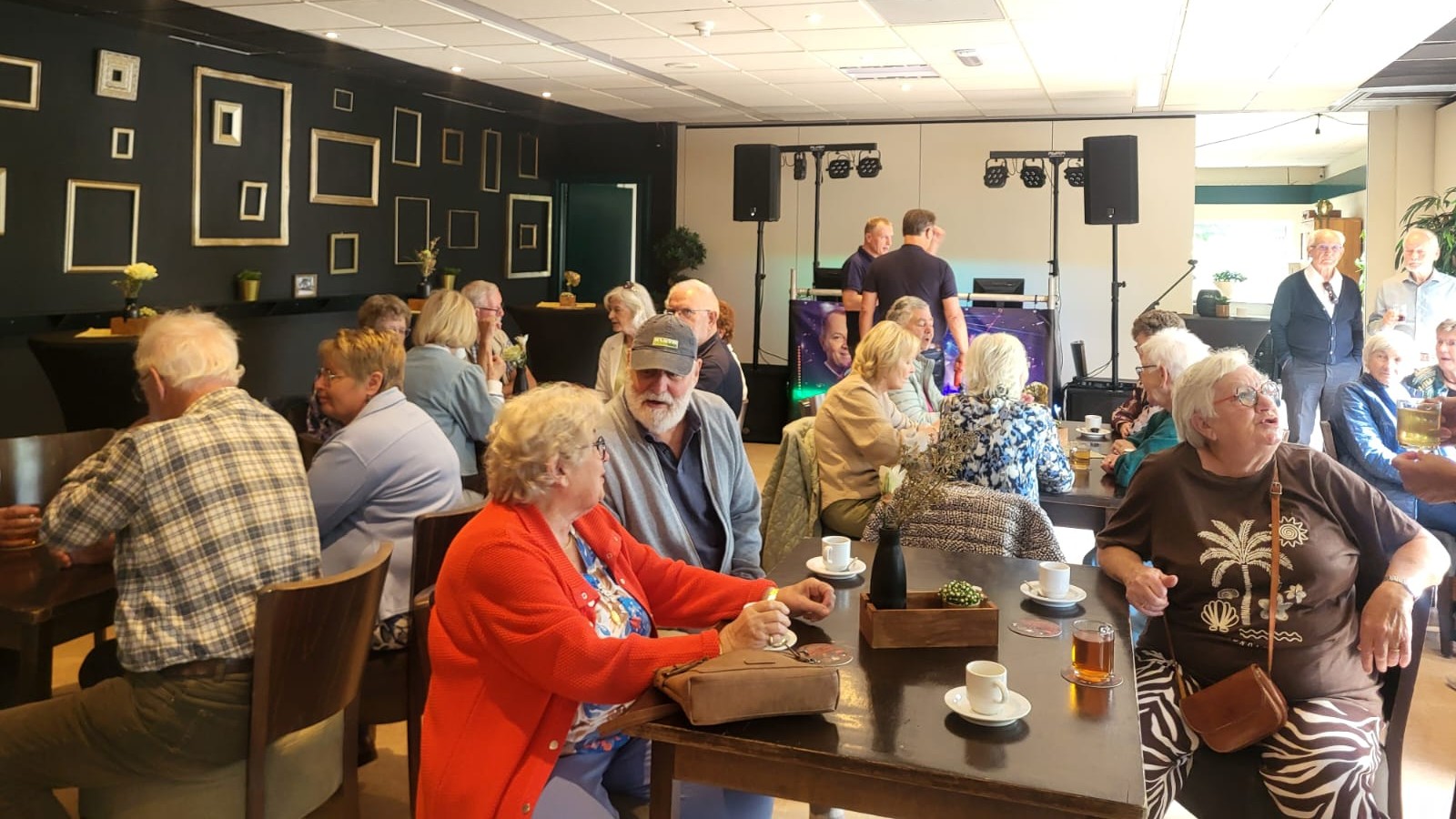 Foto: Heropening dorpshuis De Wieken rond: 'Het heeft bestaansrecht'