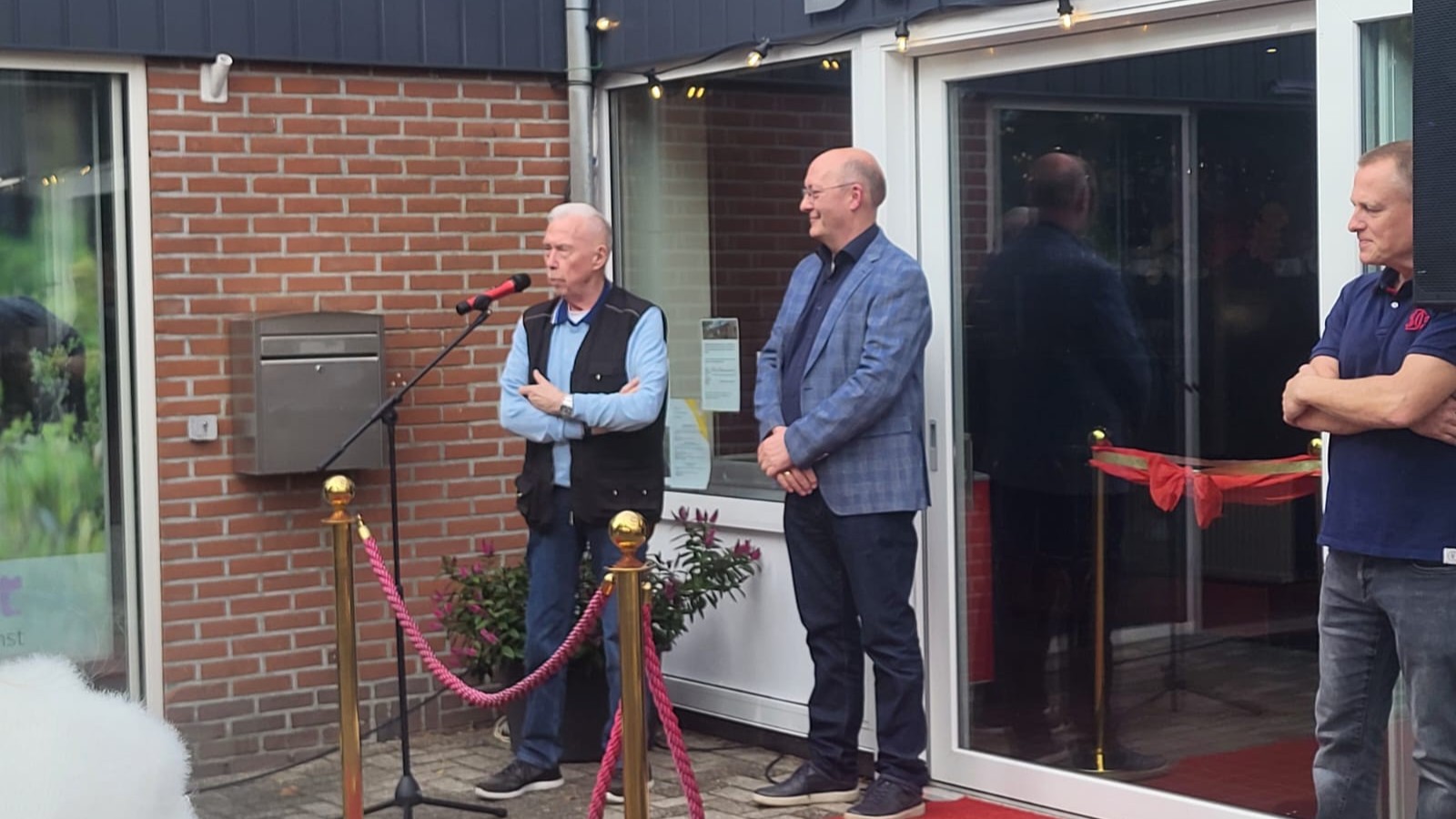 Foto: Heropening dorpshuis De Wieken rond: 'Het heeft bestaansrecht'