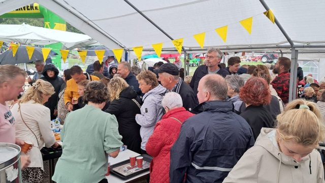 Foto: Koffietent Tienerwerk bij de Schapenmarkt