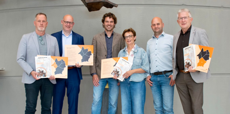 Foto: Gezamenlijke koers voor lezen, leren en meedoen