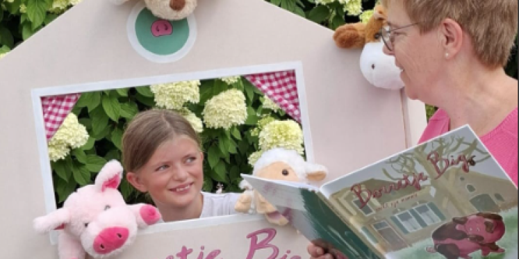 Foto: Borretje Big zorgt voor feest in bieb Wezep