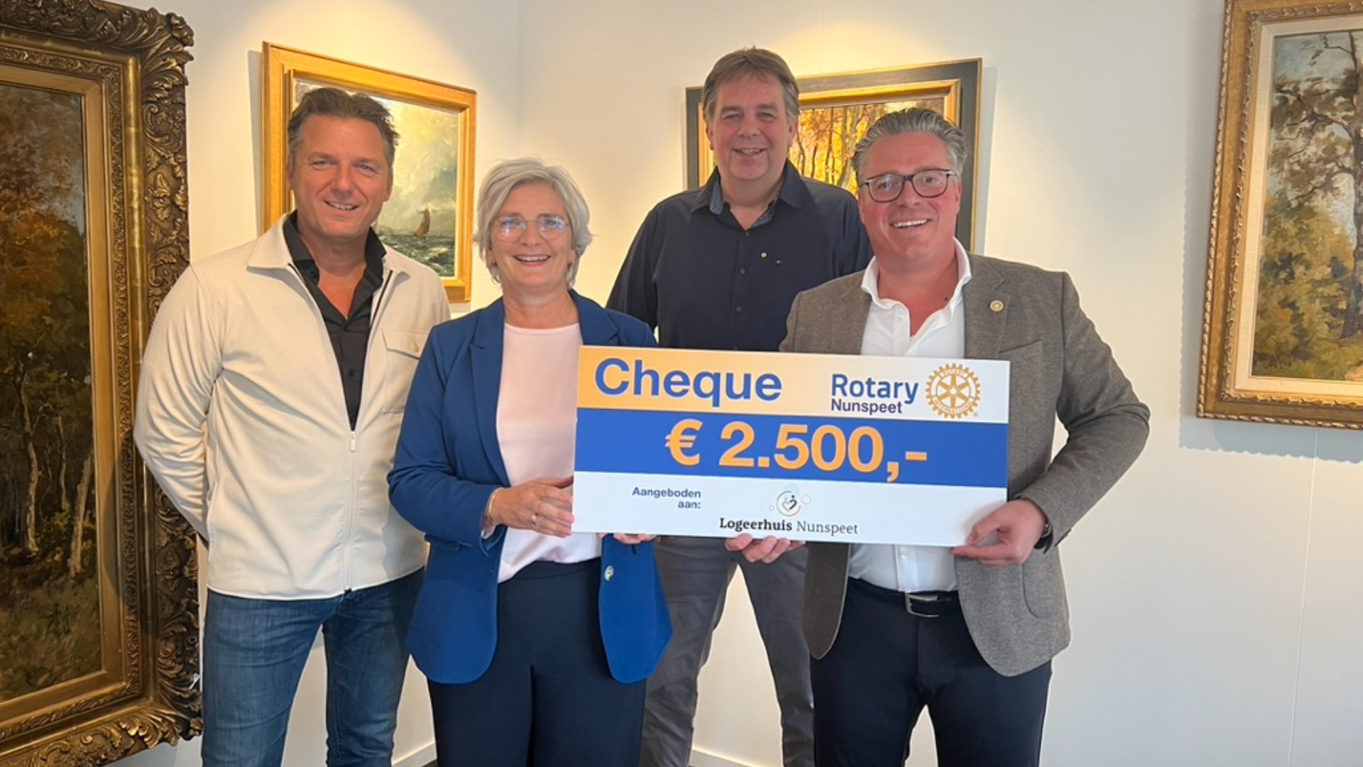 Foto: ‘Je merkt dat het leeft in Nunspeet’: 2.500 euro voor Logeerhuis