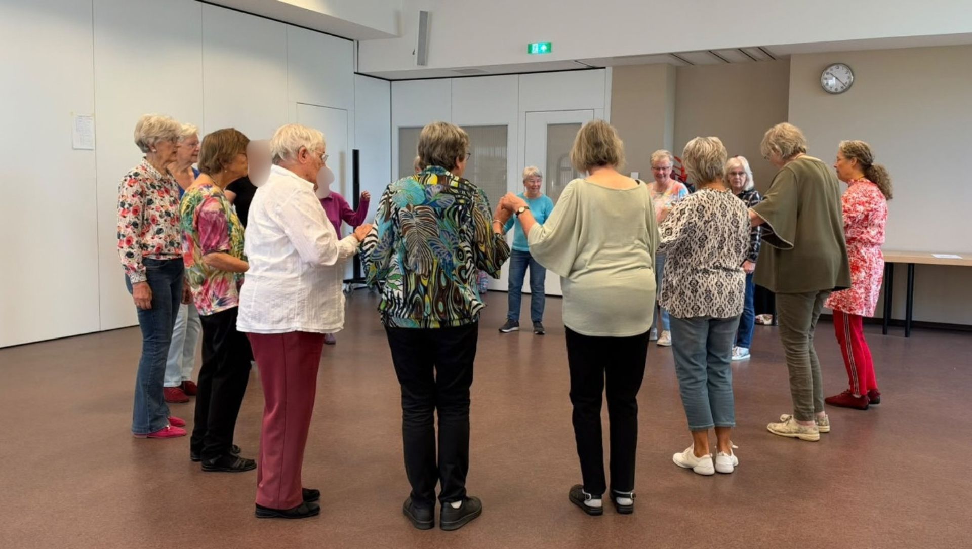 Foto: Van de Balkan naar Brazilië: bij Werelddansgroep Horlepiep kan iedereen blijven dansen